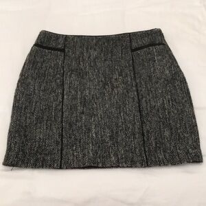 White House Black Market Tweed Skirt - size 10